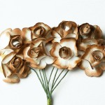 Набор декоративных бумажных роз на стеблях Золотые 1,5 см. 12 шт HY0010018502-1
