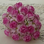 Розы бумажные 30мм, WITH DEEP PINK CENTRE MULBERRY PAPER WILD ROSES 5 штук. SAA-228-30